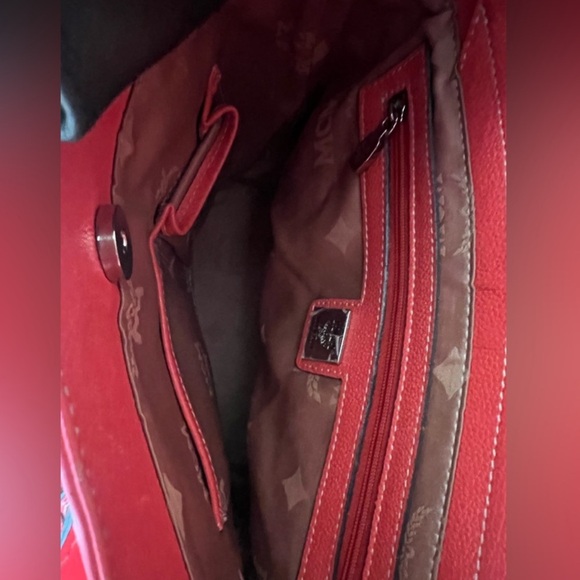 MCM BUCKET SATCHEL In Excellent Used Condition.   Absolutely Beautiful Firey Red - Picture 11 of 13